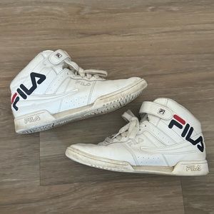 Warn white flips size 7.5